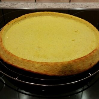 So sieht ein Obstboden aus dem Kuchenzauber aus. Jetzt muss er nur noch lecker belegt werden.