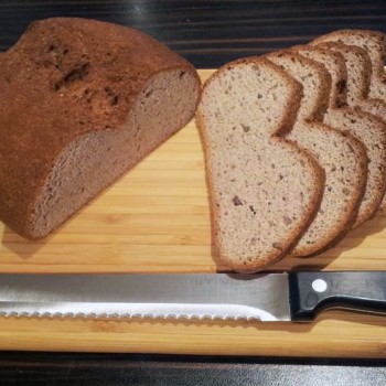 ... und dann lass es dir schmecken! Wir hoffen, dass dir unser glutenfreies Eiweissbrot schmeckt!
