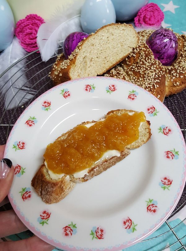 Rezept Tsoureki - einfacher griechischer Osterzopf lowcarb glutenfrei