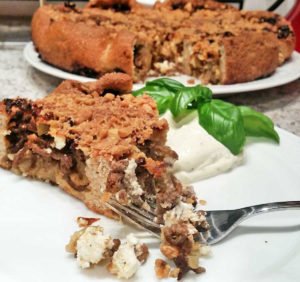 Rezept Hackfleisch-Feta-Rolle (mit Koriander-Dip) lowcarb glutenfrei