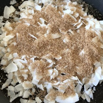 Rezept Kokoskrokant zum Snacken und für Desserts, Schokolade, Eis lowcarb keto