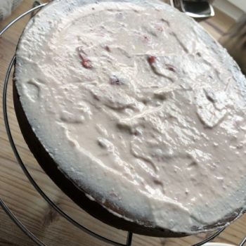 Rezept Schokoladentorte mit Erdbeer-Ricotta-Joghurt-Füllung lowcarb glutenfrei