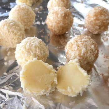 Rezept Kokostrüffel Kokospralinen lowcarb zuckerfrei keto