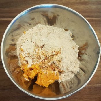 Rezept Kürbisknödel aus dem Backofen auf Kürbisquark lowcarb glutenfrei