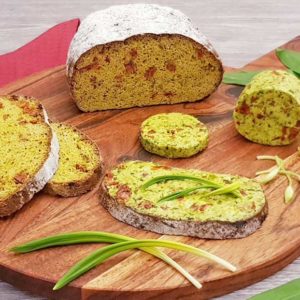 Rezept Bärlauch-Tomatenbrot mit Bärlauchbutter lowcarb glutenfrei keto