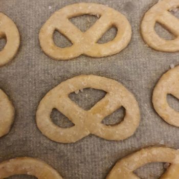 Rezept Knusprige Knabberbrezeln lowcarb glutenfrei keto