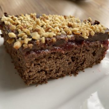 Rezept Gewürzkuchen mit Pflaumencreme und Schokoganache lowcarb