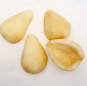 Rezept Gefüllte Birne im Mandelkleid mit Vanillesauce lowcarb glutenfrei