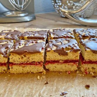 Vanille-Fruchtschnitten (Würfel)