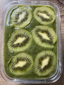 Rezept Kiwi-Weißwein-Joghurt-Kuchenbowl lowcarb glutenfrei