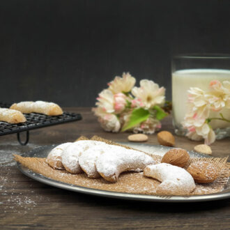 071_Plaetzchenzauber-Backmischung-low-carb-glutenfrei-keto-Vanillekipferl_Kekse_zuckerfrei