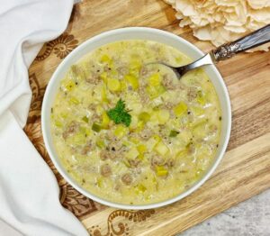 Rezept Hackfleisch Käse Lauch Suppe low carb keto glutenfrei