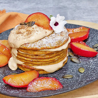 Rezept Spicy Kürbis Pancake mit Haselnuss Zimtcreme low-carb keto glutenfrei