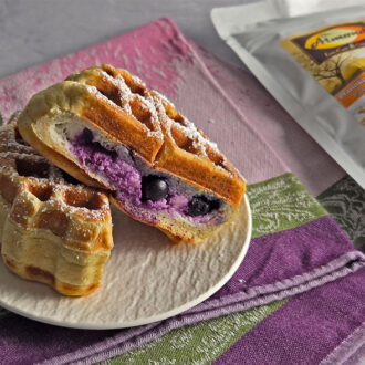 Blueberry-Cheesecake Stuffles